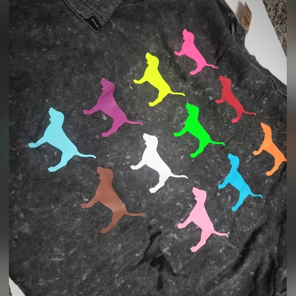 Victoria's Secret Pink Shirt  New! Colorful Dog Logos On Back Pink - Picture 3 of 8